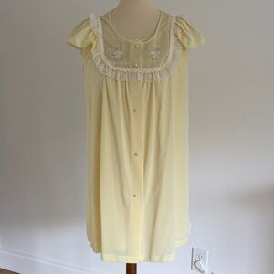 Vintage 2 piece Yellow Lace Trim Nightgown
